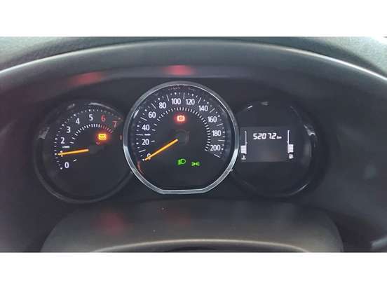 RENAULT-SANDERO-2022