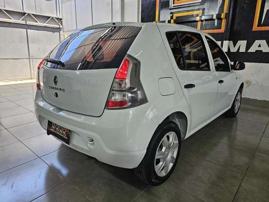 RENAULT-SANDERO-1.0 AUTHENTIQUE 16V FLEX 4P MANUAL RENAULT-SANDERO-2014