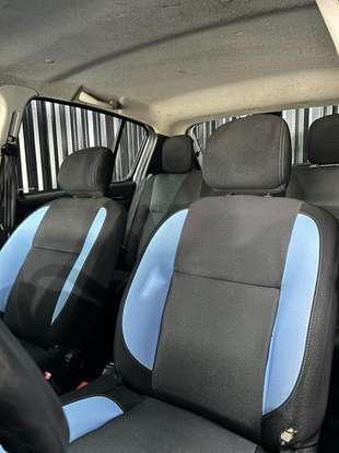 RENAULT-SANDERO-2014