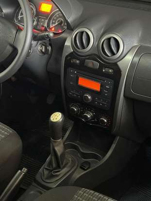 RENAULT-SANDERO-1.0 EXPRESSION 16V FLEX 4P MANUAL RENAULT-SANDERO-2013