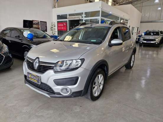 RENAULT-SANDERO-2019