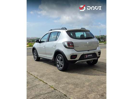RENAULT-SANDERO-2019
