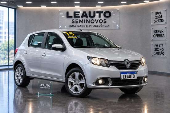 RENAULT-SANDERO-2014