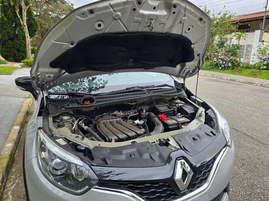 RENAULT-CAPTUR-2018