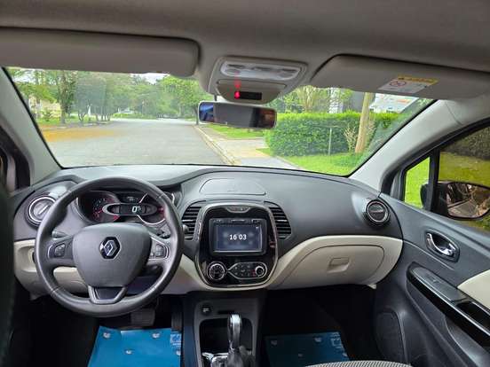RENAULT-CAPTUR-2018