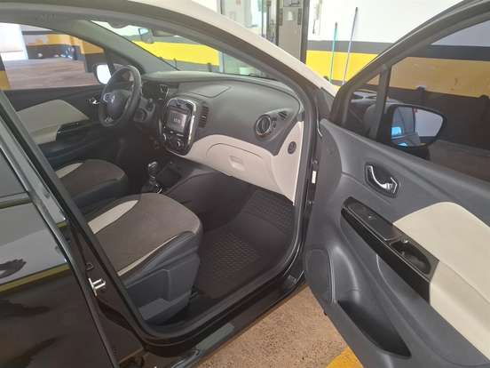 RENAULT-CAPTUR-1.6 16V SCE FLEX INTENSE X-TRONIC RENAULT-CAPTUR-2018