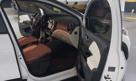 RENAULT-CAPTUR-2019