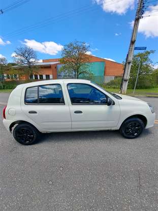 RENAULT-CLIO-1.0 AUTHENTIQUE 16V FLEX 4P MANUAL RENAULT-CLIO-2013
