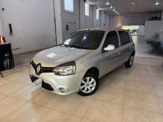RENAULT-CLIO-2015