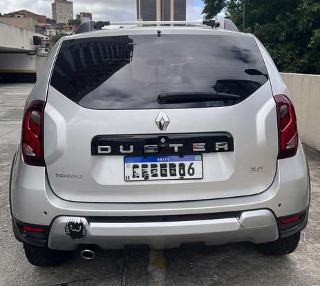 RENAULT-DUSTER-2019