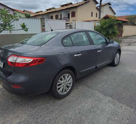 RENAULT-FLUENCE-2015