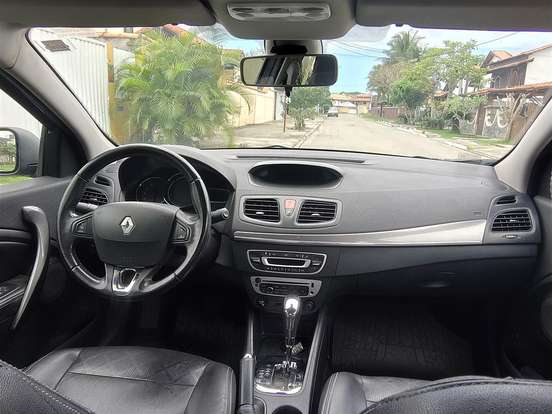 RENAULT-FLUENCE-2.0 DYNAMIQUE 16V FLEX 4P AUTOMÁTICO RENAULT-FLUENCE-2015