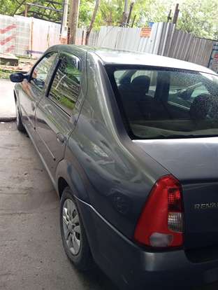 RENAULT-LOGAN-2008