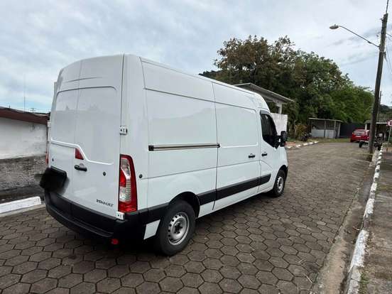RENAULT-MASTER-2021