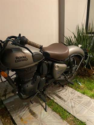 ROYAL ENFIELD-CLASSIC 350-2025