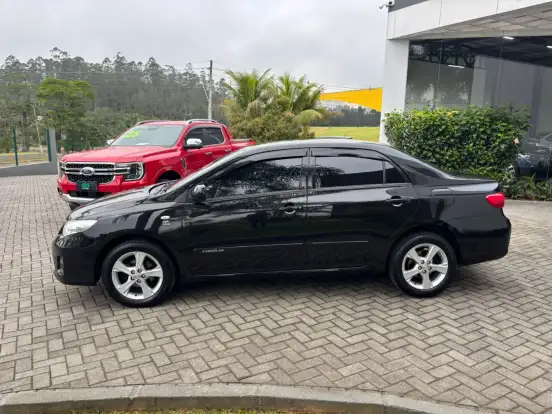 TOYOTA-COROLLA-1.8 GLI 16V FLEX 4P AUTOMÁTICO TOYOTA-COROLLA-2013