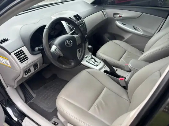 TOYOTA-COROLLA-1.8 GLI 16V FLEX 4P AUTOMÁTICO TOYOTA-COROLLA-2013