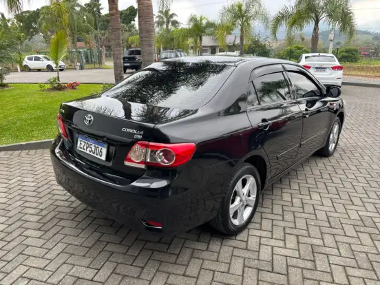 TOYOTA-COROLLA-1.8 GLI 16V FLEX 4P AUTOMÁTICO TOYOTA-COROLLA-2013