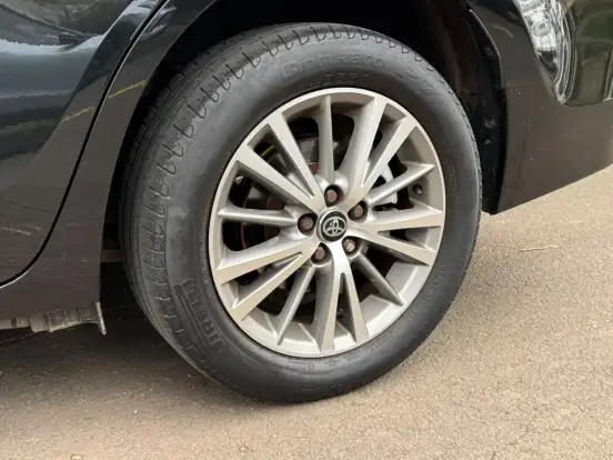 TOYOTA-COROLLA-1.8 GLI 16V FLEX 4P AUTOMÁTICO TOYOTA-COROLLA-2016
