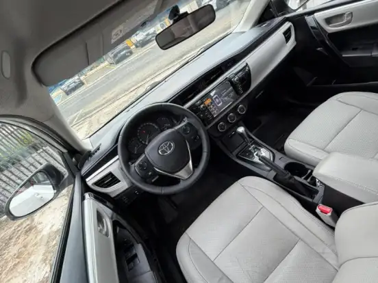 TOYOTA-COROLLA-1.8 GLI 16V FLEX 4P AUTOMÁTICO TOYOTA-COROLLA-2016