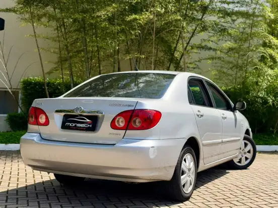 TOYOTA-COROLLA-2005