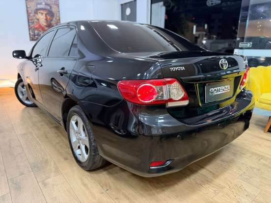 TOYOTA-COROLLA-1.8 GLI 16V FLEX 4P AUTOMÁTICO TOYOTA-COROLLA-2013