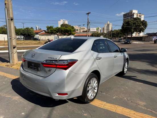 TOYOTA-COROLLA-2017