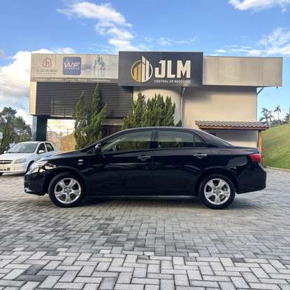 TOYOTA-COROLLA-2010