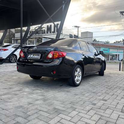 TOYOTA-COROLLA-2010