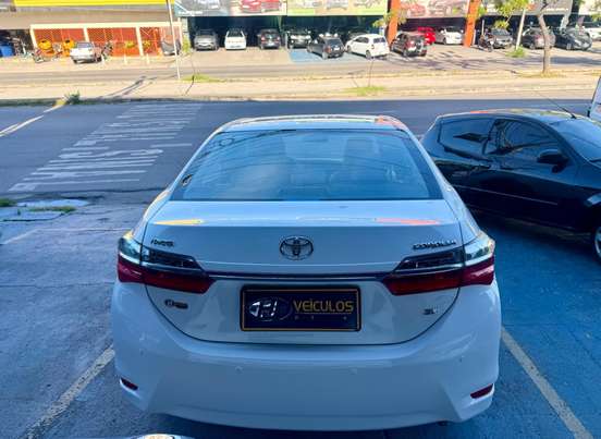 TOYOTA-COROLLA-2018