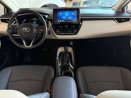 TOYOTA-COROLLA-2023