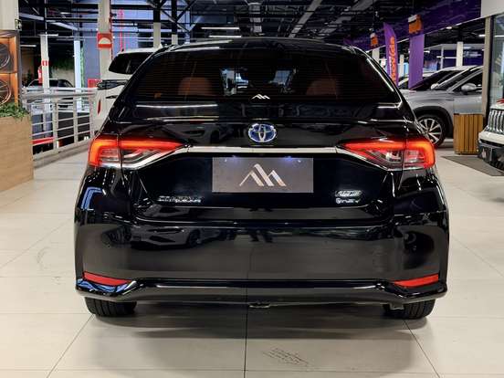 TOYOTA-COROLLA-2025