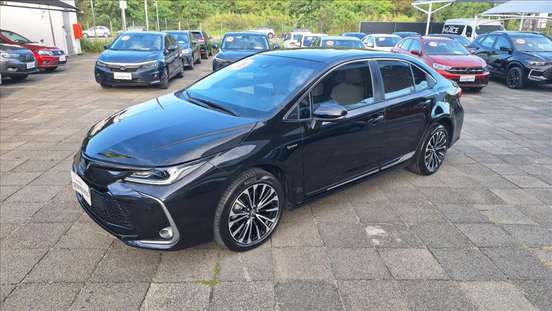 TOYOTA-COROLLA-2025
