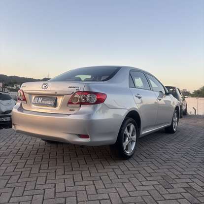 TOYOTA-COROLLA-2011
