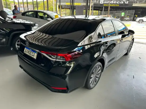 TOYOTA-COROLLA-2021