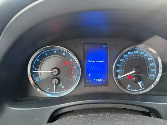 TOYOTA-COROLLA-2018