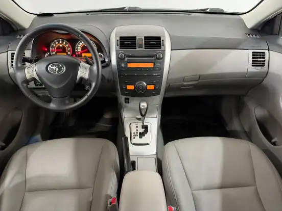 TOYOTA-COROLLA-2011