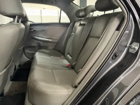 TOYOTA-COROLLA-2011