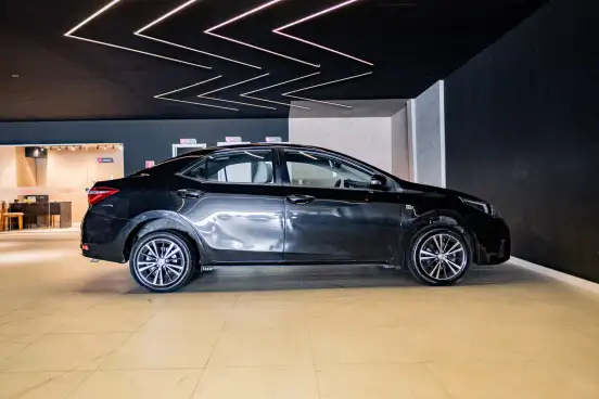 TOYOTA-COROLLA-2014
