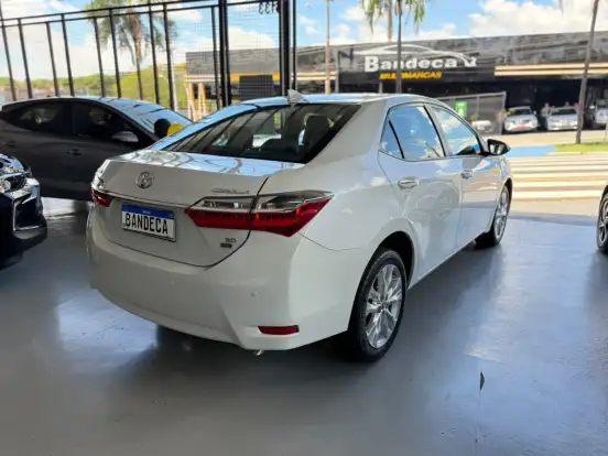 TOYOTA-COROLLA-2017