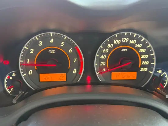 TOYOTA-COROLLA-2013
