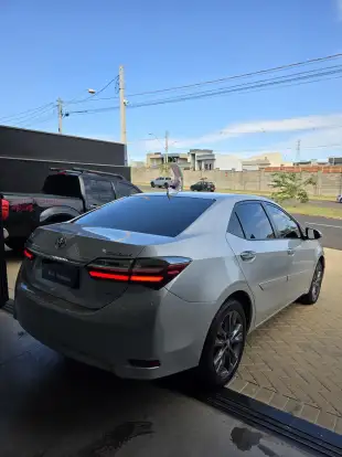 TOYOTA-COROLLA-2018