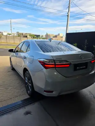 TOYOTA-COROLLA-2018