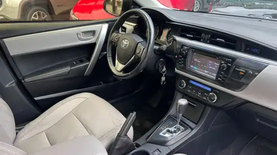 TOYOTA-COROLLA-2015