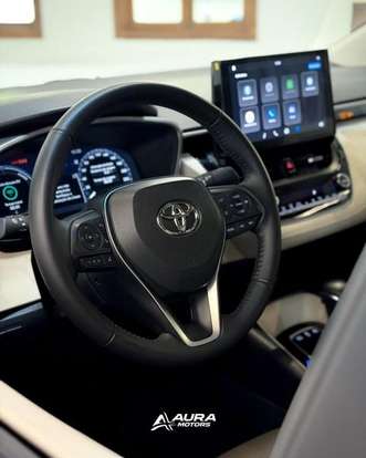 TOYOTA-COROLLA-2025