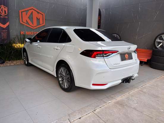 TOYOTA-COROLLA-2025