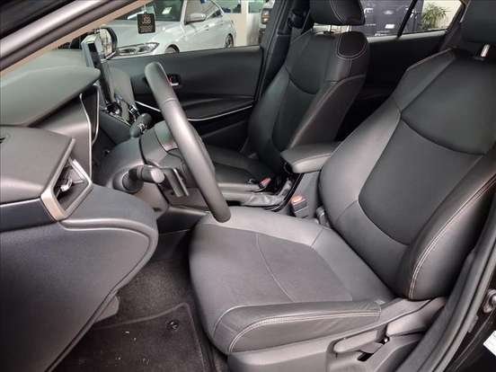 TOYOTA-COROLLA-2025