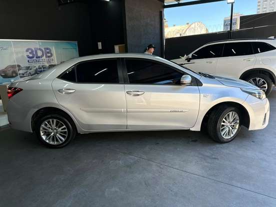 TOYOTA-COROLLA-2014