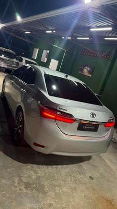 TOYOTA-COROLLA-2018