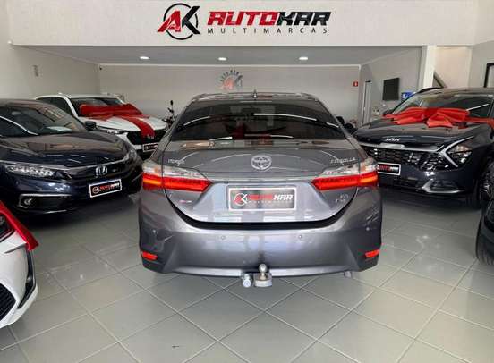 TOYOTA-COROLLA-2018
